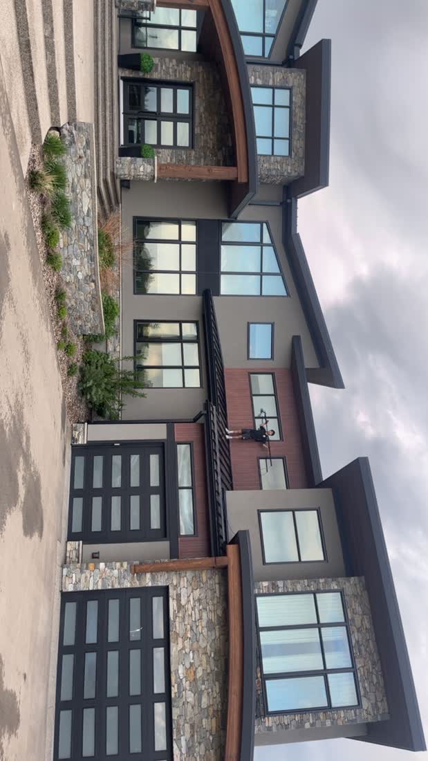 SudBuds window cleaning in Calgary