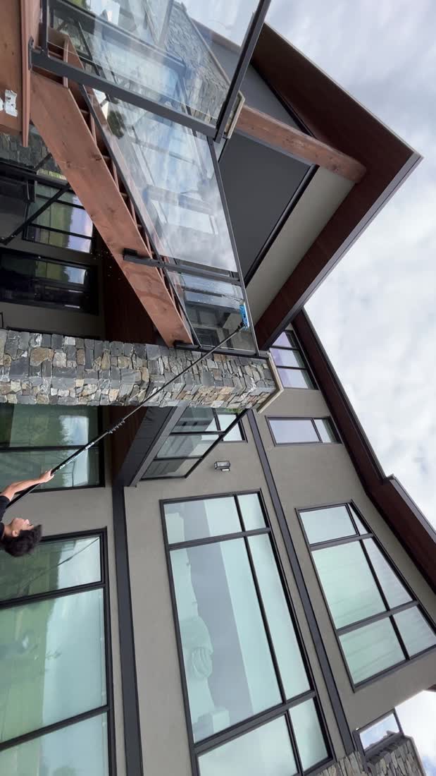 SudBuds window cleaning in Calgary