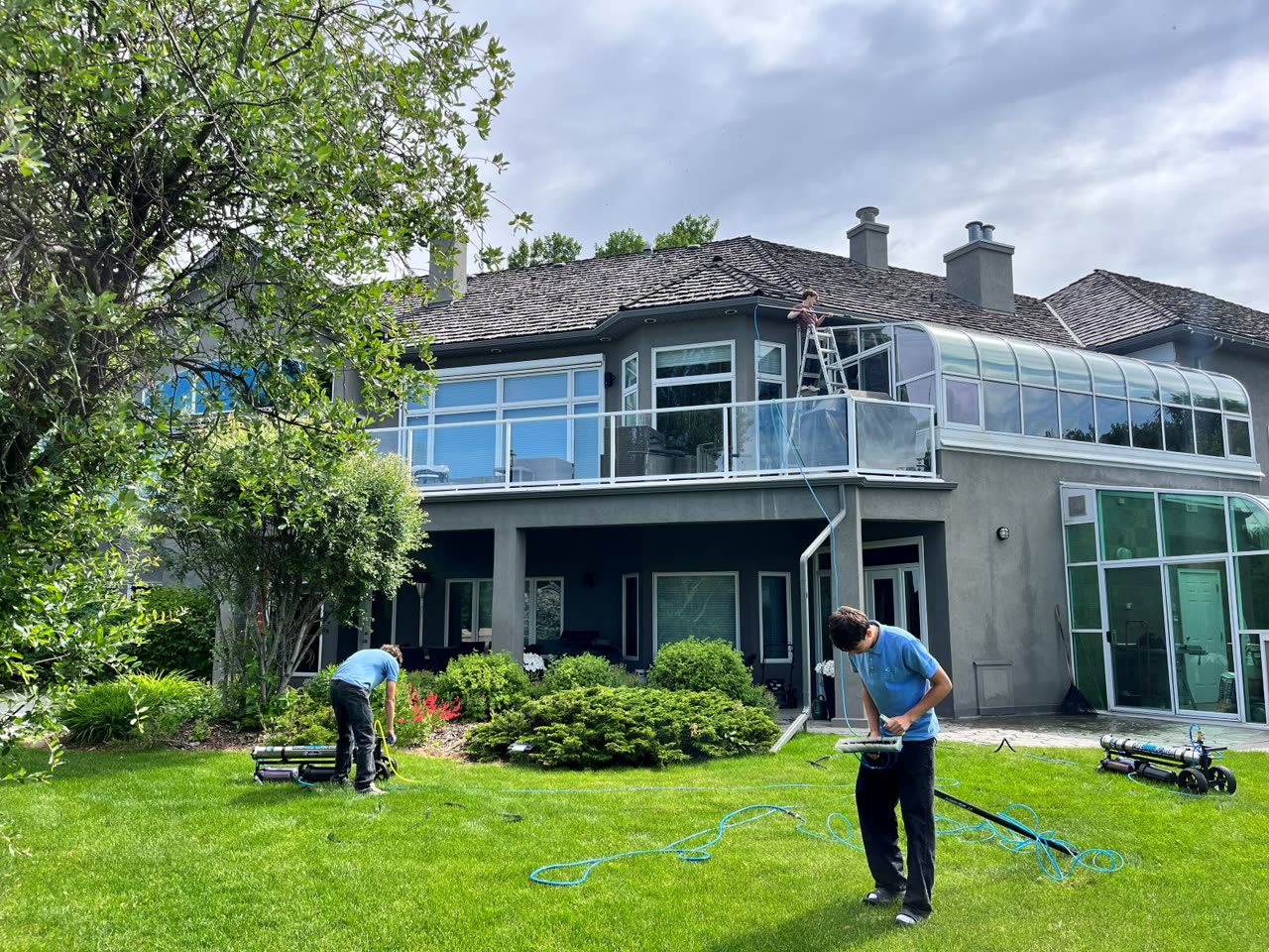 Commercial Window Cleaning in Calgary: What Businesses Should Know